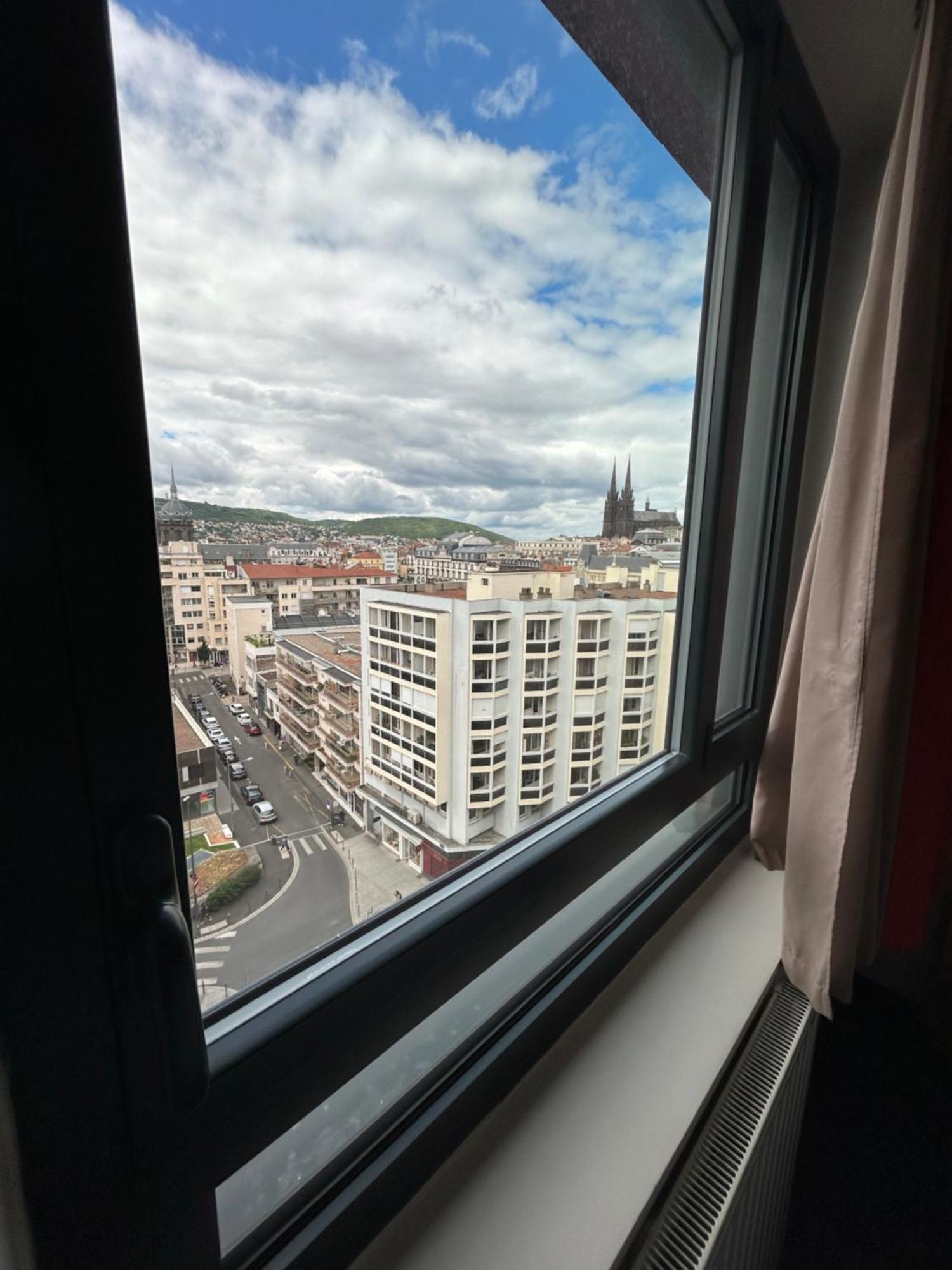 Apparthotel Privilodges Carré de Jaude Clermont-Ferrand Exterior foto